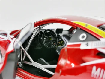 1:24 Bburago Ferrari 488 Desafío De Carreras De Fórmula 2017 Nº 11 DieCast Modelo De Coche