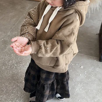2019 invierno ropa de los niños de nuevo con capucha de color sólido bolsillo delantero jersey de lana tops de niñas