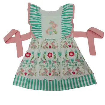 Envío gratis bebé de la muchacha de los niños de Pascua boutique de estilo lindo conejo volador mangas de color rosa ondas de vestidos de los niños del diseño de la moda frac