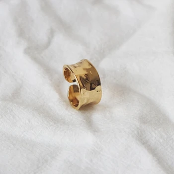 Europeos y Americanos simple cóncavo convexo anillo de textura irregular de la cola anillo de ajuste anillo de bronce francés de la personalidad de la joyería