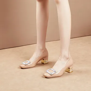 FEDONAS Marca de las Mujeres del Dedo del pie Cuadrado de Trabajo de la Boda Bombas de Primavera Verano de diamantes de imitación Metal de la Decoración de los Zapatos de charol Zapatos de Mujer