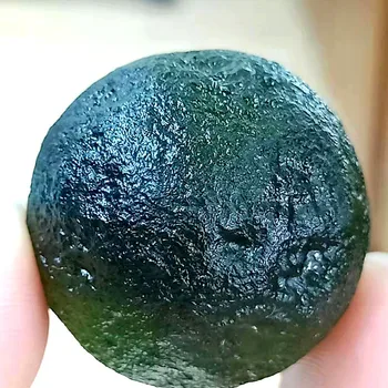 Natural Moldavite Checa El Impacto De Un Meteorito Perlas De Vidrio, Piedra En Bruto De Energía De Cristal De Piedra