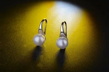 Nueva llegada venta caliente de la moda de la perla de las mujeres 925 de la plata esterlina de las señoras de soltar pendientes de envío de la joyería de regalo de mayoreo