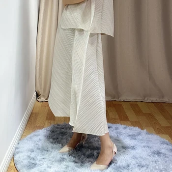 Verano irregular de las mujeres de la falda de Miyak pliegue de Moda de gran tamaño irregular suelta y delgada de la mitad de la longitud de la falda