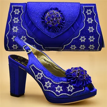 Últimas Color Azul Damas italianas de Zapatos y la Bolsa Decorada con diamantes de imitación Igualado los Zapatos y la Bolsa para la Boda Zapatos de Italia